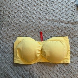 Yellow bandeau